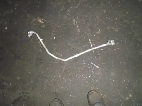 Σωλήνας A-C  για TOYOTA AVENSIS (1997 - 2000) (T220) *Δ* Σωλήνας A-C  για TOYOTA AVENSIS (1997 - 2000) (T220) *Δ*