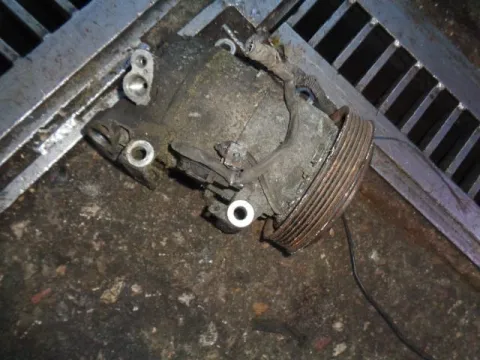 Συμπιεστής A-C (Κομπρέσορας) για NISSAN ALMERA (2000 - 2002) (N16) Συμπιεστής A-C (Κομπρέσορας) για NISSAN ALMERA (2000 - 2002) (N16)