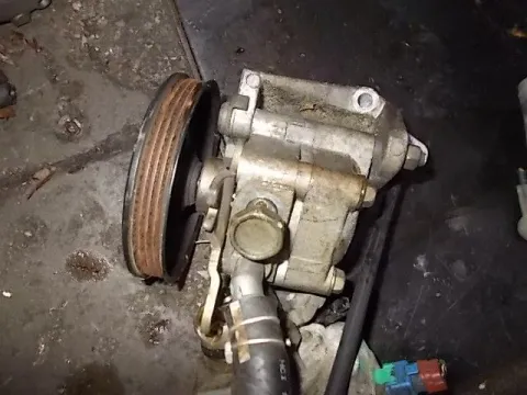 Αντλία Υδραυλικού Τιμονιού για NISSAN ALMERA (2000 - 2002) (N16) Αντλία Υδραυλικού Τιμονιού για NISSAN ALMERA (2000 - 2002) (N16)