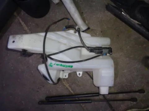 Δοχείο Υαλοκαθαριστήρων Με Μοτέρ για NISSAN QASHQAI (2014 - ) Δοχείο Υαλοκαθαριστήρων Με Μοτέρ για NISSAN QASHQAI (2014 - )