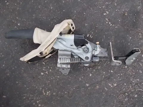 Καστάνια Χειροφρένου για BMW 3 Series (2005 - 2008) (E90-1-2-3) , (2008 - 2012) (E90-1-2-3 F-L) *Δ* Καστάνια Χειροφρένου για BMW 3 Series (2005 - 2008) (E90-1-2-3) , (2008 - 2012) (E90-1-2-3 F-L) *Δ*