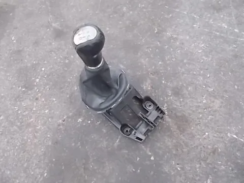 Μοχλός Ταχυτήτων για TOYOTA YARIS (2003 - 2005) (XP10)  *Δ* Μοχλός Ταχυτήτων για TOYOTA YARIS (2003 - 2005) (XP10)  *Δ*