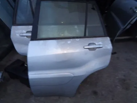 Πόρτα Πίσω Αριστερή για TOYOTA RAV-4 (2000 - 2004) (XA20) , (2004 - 2005) (XA20) Πόρτα Πίσω Αριστερή για TOYOTA RAV-4 (2000 - 2004) (XA20) , (2004 - 2005) (XA20)