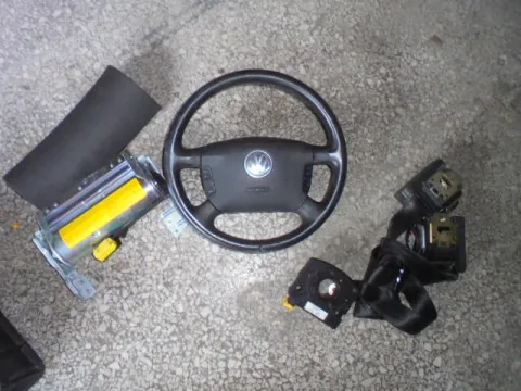 Σετ Αερόσακων Εμπρός (χ.Ταμπλό) για VW PASSAT (2000 - 2005) (3B3) *Γ* Σετ Αερόσακων Εμπρός (χ.Ταμπλό) για VW PASSAT (2000 - 2005) (3B3) *Γ*
