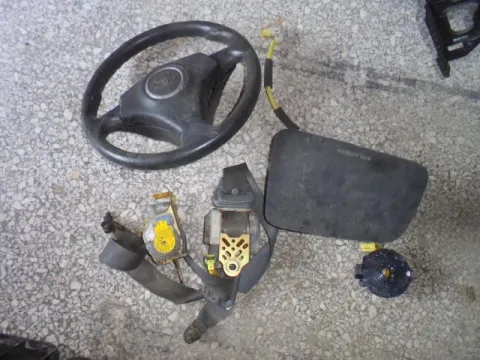 Σετ Αερόσακων Εμπρός (χ.Ταμπλό) για TOYOTA RAV-4 (2000 - 2004) (XA20) *Γ* Σετ Αερόσακων Εμπρός (χ.Ταμπλό) για TOYOTA RAV-4 (2000 - 2004) (XA20) *Γ*