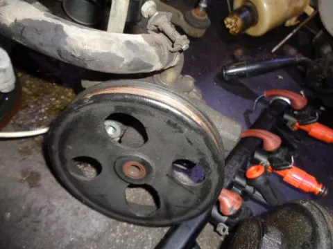 Αντλία Υδραυλικού Τιμονιού για MITSUBISHI CARISMA (1999 - 2004) (DA) Αντλία Υδραυλικού Τιμονιού για MITSUBISHI CARISMA (1999 - 2004) (DA)