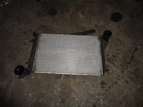Ιντερκούλερ (Εναλλάκτης Θερμότητας Αέρα) 62*40 για VW GOLF (2004 - 2008) Mk5 (1K1) *Γ* Ιντερκούλερ (Εναλλάκτης Θερμότητας Αέρα) 62*40 για VW GOLF (2004 - 2008) Mk5 (1K1) *Γ*