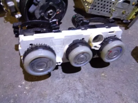 Χειριστήρια Καλοριφέρ για MITSUBISHI COLT (2005 - 2008 ) (CZ) Χειριστήρια Καλοριφέρ για MITSUBISHI COLT (2005 - 2008 ) (CZ)