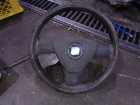 Τιμόνι (Βολάν) Τριάκτινο για SEAT IBIZA (1999 - 2002) (6K) **Γ** Τιμόνι (Βολάν) Τριάκτινο για SEAT IBIZA (1999 - 2002) (6K) **Γ**