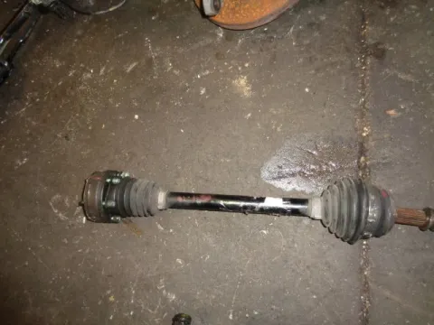 Ημιαξόνιο Εμπρός Αριστερό για SEAT IBIZA (1995 - 1997) (6K) Ημιαξόνιο Εμπρός Αριστερό για SEAT IBIZA (1995 - 1997) (6K)