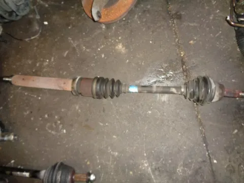 Ημιαξόνιο Εμπρός Δεξί για FORD FIESTA (2002 - 2005) Mk5a Ημιαξόνιο Εμπρός Δεξί για FORD FIESTA (2002 - 2005) Mk5a