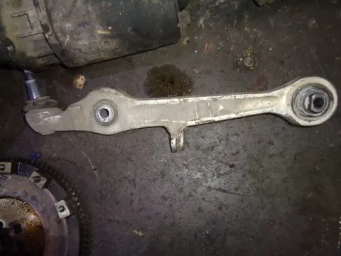 Ψαλίδι Εμπρός Δεξί για AUDI A4 (2005 - 2008) (8E) (8H) ΠΑΛΕΤΑ 2 *223939* Ψαλίδι Εμπρός Δεξί για AUDI A4 (2005 - 2008) (8E) (8H) ΠΑΛΕΤΑ 2 *223939*