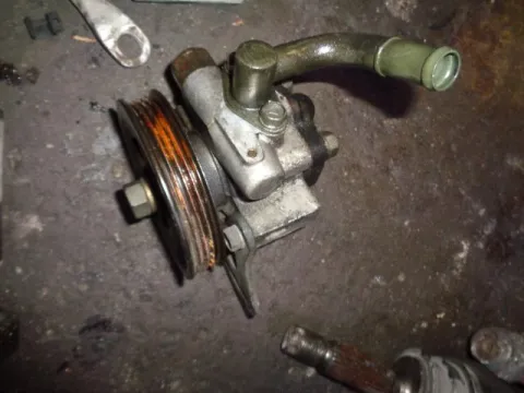 Αντλία Υδραυλικού Τιμονιού για CHEVROLET - DAEWOO KALOS (2003 - 2004) (T200) Αντλία Υδραυλικού Τιμονιού για CHEVROLET - DAEWOO KALOS (2003 - 2004) (T200)