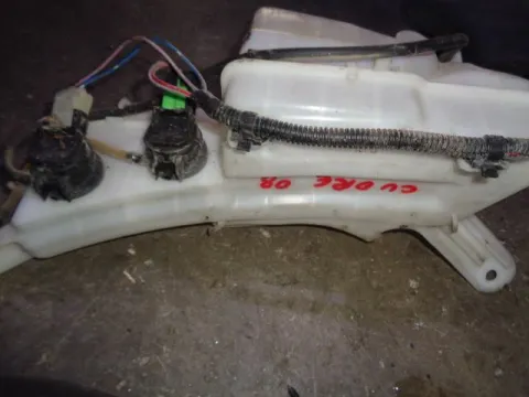Δοχείο Υαλοκαθαριστήρων Με Μοτέρ για DAIHATSU CUORE (2007 - ) VIII Δοχείο Υαλοκαθαριστήρων Με Μοτέρ για DAIHATSU CUORE (2007 - ) VIII