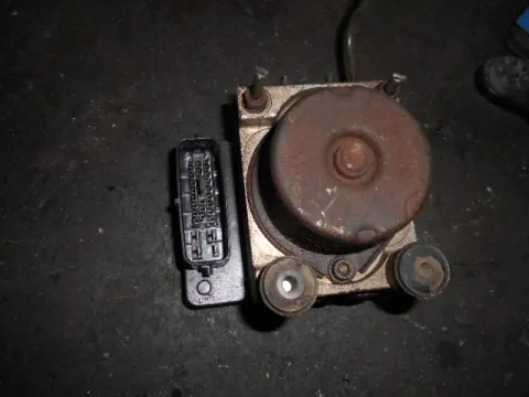 Μονάδα ABS MN116261 για MITSUBISHI LANCER (2004 - 2008) (CS) Μονάδα ABS MN116261 για MITSUBISHI LANCER (2004 - 2008) (CS)