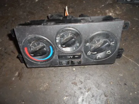 Χειριστήρια Καλοριφέρ για HYUNDAI ELANTRA (2000 - 2004) (XD) Χειριστήρια Καλοριφέρ για HYUNDAI ELANTRA (2000 - 2004) (XD)