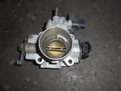 Σώμα Πεταλούδας για SUZUKI WAGON R (2000 - 2003) (RB) 1300 (G13BB) petrol 76 RB413 (MB53) 4WD Σώμα Πεταλούδας για SUZUKI WAGON R (2000 - 2003) (RB) 1300 (G13BB) petrol 76 RB413 (MB53) 4WD