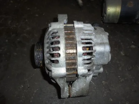 Δυναμό - Εναλλάκτης 3140083E00 για SUZUKI WAGON R (2000 - 2003) (RB) 1300 (G13BB) petrol 76 RB413 (MB53) 4WD Δυναμό - Εναλλάκτης 3140083E00 για SUZUKI WAGON R (2000 - 2003) (RB) 1300 (G13BB) petrol 76 RB413 (MB53) 4WD