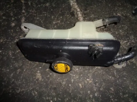 Δοχείο Υπερχήλησης για TOYOTA RAV-4 (2006 - 2009) (XA30) *Δ* Δοχείο Υπερχήλησης για TOYOTA RAV-4 (2006 - 2009) (XA30) *Δ*