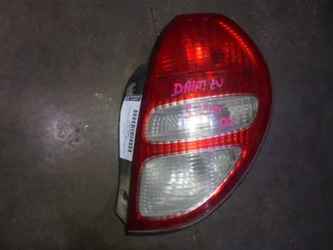 Φανάρι Πίσω Δεξί για DAIHATSU SIRION (2002 - 2006) (M100) (M101) Φανάρι Πίσω Δεξί για DAIHATSU SIRION (2002 - 2006) (M100) (M101)