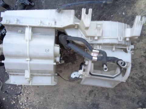 Ψύκτης (Εβαπορέτα) με Μοτέρ Καλοριφέρ 2727000311 για TOYOTA YARIS (2006 - 2009) (KL9) *Δ* Ψύκτης (Εβαπορέτα) με Μοτέρ Καλοριφέρ 2727000311 για TOYOTA YARIS (2006 - 2009) (KL9) *Δ*