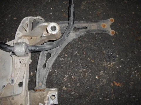 Ψαλίδι Εμπρός Δεξί για SEAT LEON (2005 - 2009) (1P) Ψαλίδι Εμπρός Δεξί για SEAT LEON (2005 - 2009) (1P)