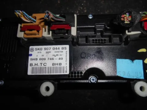 Χειριστήρια Καλοριφέρ 5Κ0987044ΒS  για VW GOLF (2009 - 2013) Mk6 (5K1) -  Χειριστήρια Καλοριφέρ 5Κ0987044ΒS  για VW GOLF (2009 - 2013) Mk6 (5K1) -
