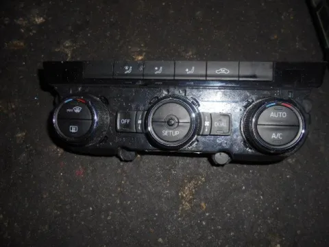 Χειριστήρια Καλοριφέρ 5E0820047H για SKODA OCTAVIA (2014 - ) Χειριστήρια Καλοριφέρ 5E0820047H για SKODA OCTAVIA (2014 - )
