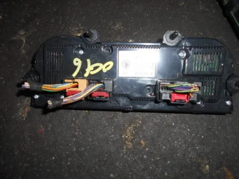 Χειριστήρια Καλοριφέρ 5E0820047H για SKODA OCTAVIA (2014 - ) - 