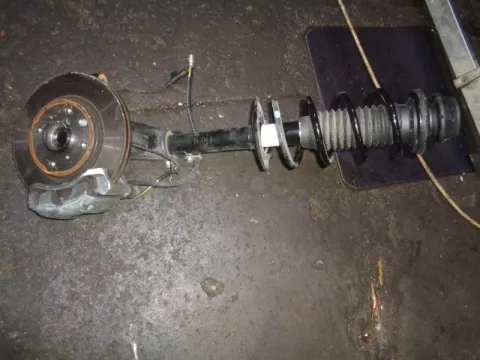 Άκρο Πλήρες Εμπρός Δεξί Με ABS για TOYOTA AYGO (2014 - ) Άκρο Πλήρες Εμπρός Δεξί Με ABS για TOYOTA AYGO (2014 - )