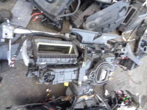 Ψύκτης (Εβαπορέτα) με Μοτέρ Καλοριφέρ για SKODA OCTAVIA (2014 - ) *Δ* Ψύκτης (Εβαπορέτα) με Μοτέρ Καλοριφέρ για SKODA OCTAVIA (2014 - ) *Δ*