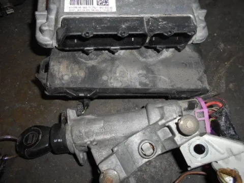 Εγκέφαλος Imobilizer 03C906024H για SEAT IBIZA (2002 - 2006) (6LZ) -  Εγκέφαλος Imobilizer 03C906024H για SEAT IBIZA (2002 - 2006) (6LZ) -