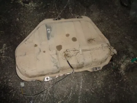 Δεξαμενή Καυσίμου (Ρεζερβουάρ) για NISSAN MICRA (1983 - 1986) (K10) , (1986 - 1992) (K10 *ΔΒ* Δεξαμενή Καυσίμου (Ρεζερβουάρ) για NISSAN MICRA (1983 - 1986) (K10) , (1986 - 1992) (K10 *ΔΒ*