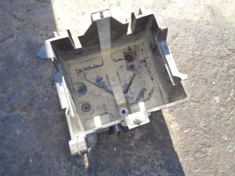 Βάση Μπαταριας 2S6T10723AL για FORD FIESTA (2002 - 2005) Mk5a , (2006 - 2008) Mk5b *Δ* Βάση Μπαταριας 2S6T10723AL για FORD FIESTA (2002 - 2005) Mk5a , (2006 - 2008) Mk5b *Δ*