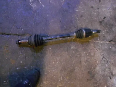 Ημιαξόνιο Εμπρός Αριστερό για TOYOTA YARIS (2003 - 2005) (XP10) Ημιαξόνιο Εμπρός Αριστερό για TOYOTA YARIS (2003 - 2005) (XP10)