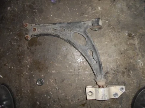 Ψαλίδι Εμπρός Αριστερό για VW GOLF (2004 - 2008) Mk5 (1K1)