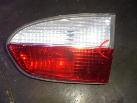 Φανάρι Πίσω Δεξί Καπού Λίγο Ραγισμένο για HYUNDAI H-1 STAREX (2001 - 2007) Φανάρι Πίσω Δεξί Καπού Λίγο Ραγισμένο για HYUNDAI H-1 STAREX (2001 - 2007)