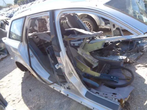 Τροπέτο Πίσω Με Άξονα για AUDI A4 (2001 - 2005) (8H) (8E) S-Wagon - 5dr *ΔΒ* -  Τροπέτο Πίσω Με Άξονα για AUDI A4 (2001 - 2005) (8H) (8E) S-Wagon - 5dr *ΔΒ* -