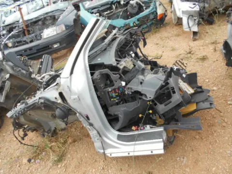 Τροπέτο Εμπρός Κουφάρι για AUDI A4 (2001 - 2005) (8H) (8E) *Α* -  Τροπέτο Εμπρός Κουφάρι για AUDI A4 (2001 - 2005) (8H) (8E) *Α* -