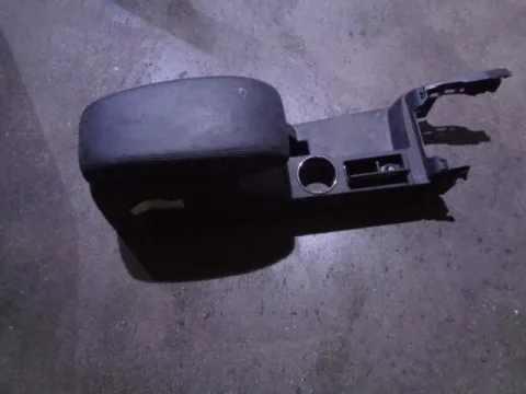 Υποβραχιόνιο(Τεμπέλης) για FORD MONDEO (2003 - 2007) Mk3b *Γ* Υποβραχιόνιο(Τεμπέλης) για FORD MONDEO (2003 - 2007) Mk3b *Γ*