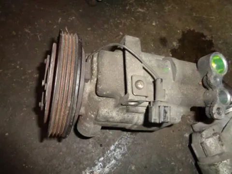 Συμπιεστής A-C (Κομπρέσορας) για NISSAN MICRA (2003 - 2005) (K12) Συμπιεστής A-C (Κομπρέσορας) για NISSAN MICRA (2003 - 2005) (K12)