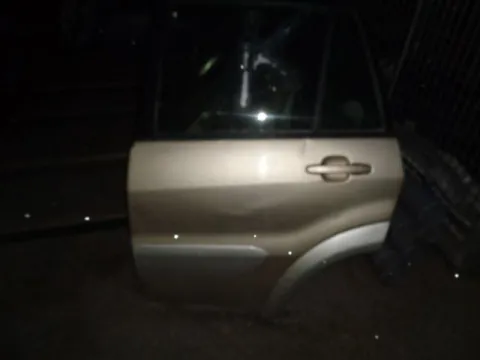 Πόρτα Πίσω Αριστερή για TOYOTA RAV-4 (2000 - 2004) (XA20) , (2004 - 2005) (XA20) Πόρτα Πίσω Αριστερή για TOYOTA RAV-4 (2000 - 2004) (XA20) , (2004 - 2005) (XA20)