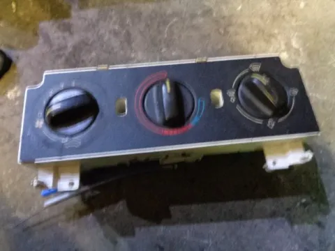 Χειριστήρια Καλοριφέρ για PEUGEOT 306 (1993 - 1996) (N3) Χειριστήρια Καλοριφέρ για PEUGEOT 306 (1993 - 1996) (N3)