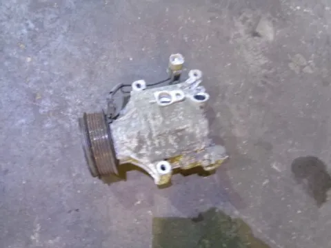 Συμπιεστής A-C (Κομπρέσορας) για TOYOTA COROLLA (2002 - 2004) (E120) Συμπιεστής A-C (Κομπρέσορας) για TOYOTA COROLLA (2002 - 2004) (E120)