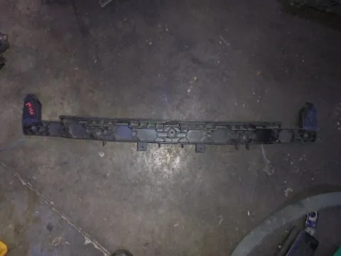 Κεντρική Βάση Πίσω Προφυλακτήρα για ALFA ROMEO MITO (2008 - 2011)