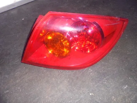 Φανάρι Πίσω Δεξί για MAZDA 3 (2004 - 2006) (BK) Hatchback - 5dr Φανάρι Πίσω Δεξί για MAZDA 3 (2004 - 2006) (BK) Hatchback - 5dr