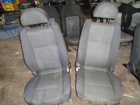 Σετ Καθίσματα Εμπρός με Αερόσακους για CHEVROLET - DAEWOO AVEO (2005 - 2008) (T200) **Α** Σετ Καθίσματα Εμπρός με Αερόσακους για CHEVROLET - DAEWOO AVEO (2005 - 2008) (T200) **Α**
