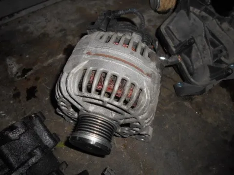 Δυναμό - Εναλλάκτης για VW GOLF (2004 - 2008) Mk5 (1K1) Δυναμό - Εναλλάκτης για VW GOLF (2004 - 2008) Mk5 (1K1)