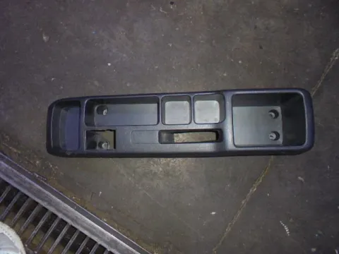 Κονσόλα για TOYOTA COROLLA VERSO (2001 - 2004) (E120) **Γ** Κονσόλα για TOYOTA COROLLA VERSO (2001 - 2004) (E120) **Γ**