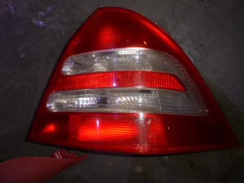 Φανάρι Πίσω Δεξί για MERCEDES C - CLASS (2000 - 2003) (W203) Sedan - 4dr Φανάρι Πίσω Δεξί για MERCEDES C - CLASS (2000 - 2003) (W203) Sedan - 4dr